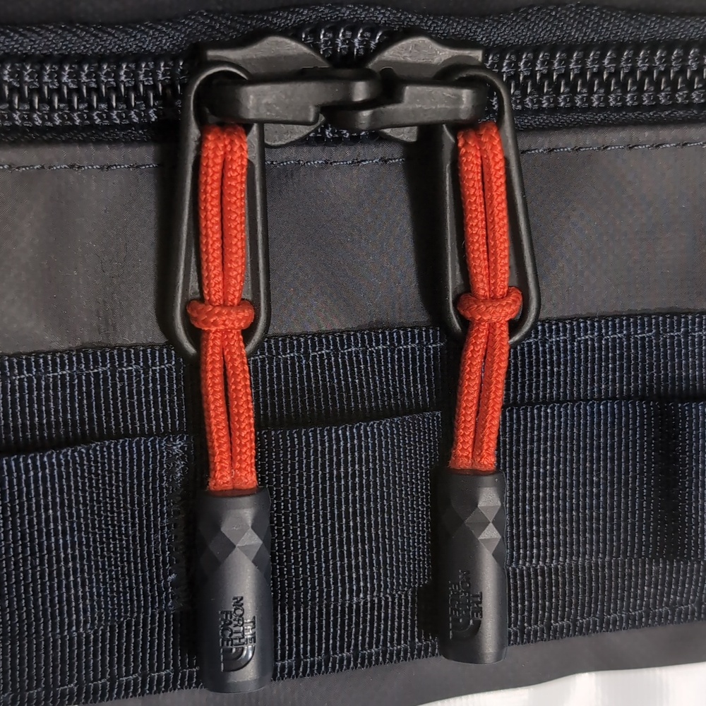 The North Face International Team USA Basecamp Duffel Bag/Backpack Navy - Large - Picture 7 of 16